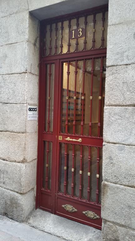 Apartamentos Good Stay Prado Madrid Bagian luar foto