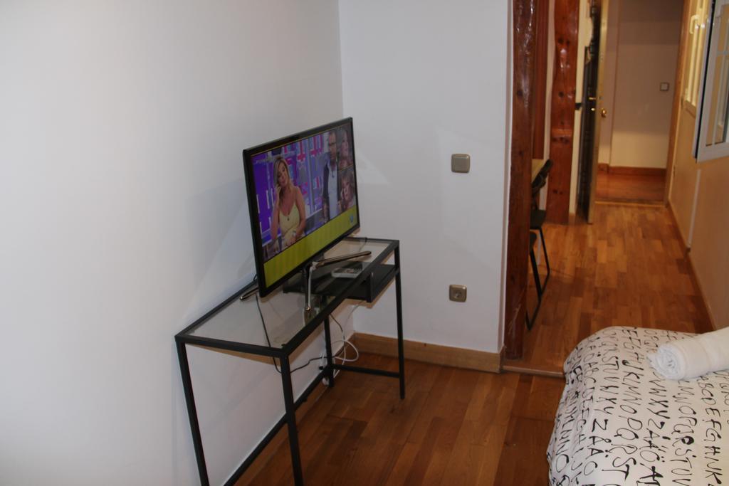 Apartamentos Good Stay Prado Madrid Ruang foto