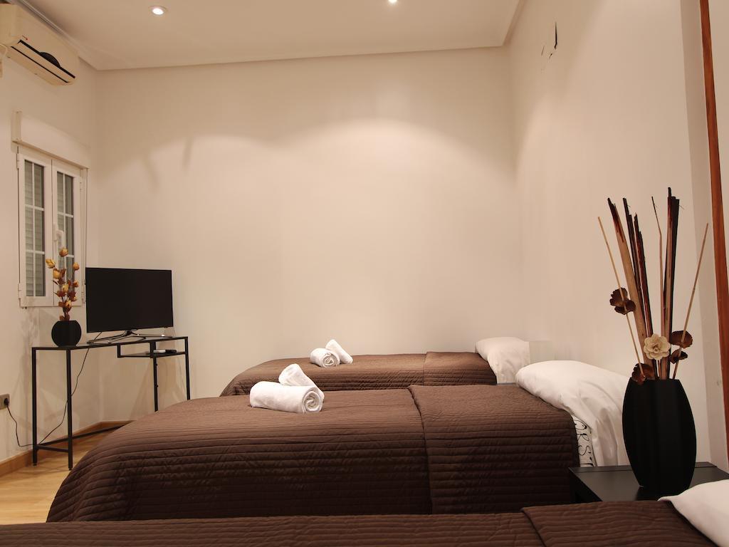 Apartamentos Good Stay Prado Madrid Ruang foto