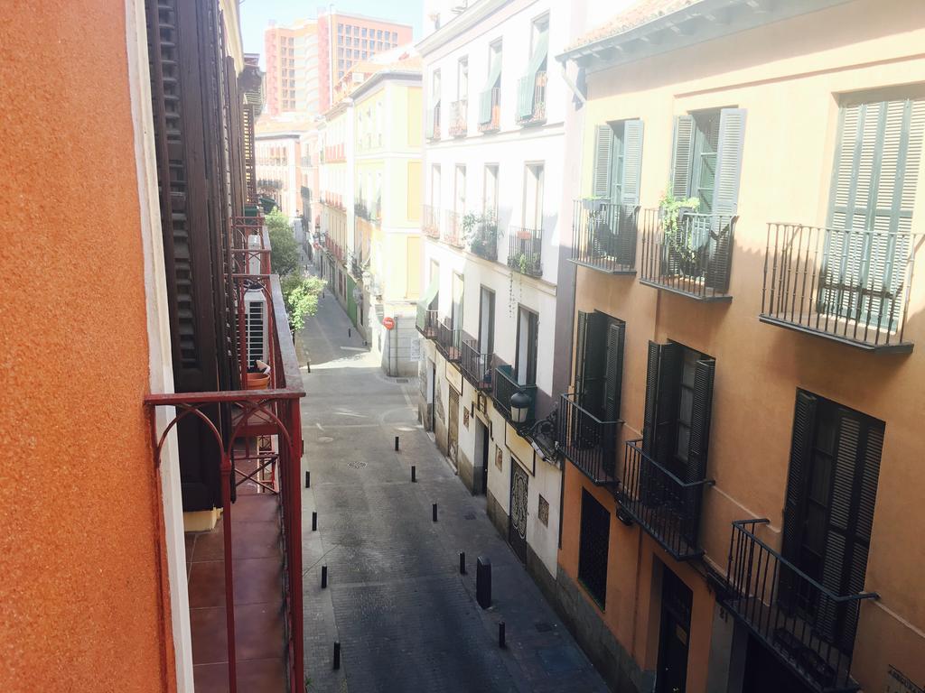 Apartamentos Good Stay Prado Madrid Bagian luar foto