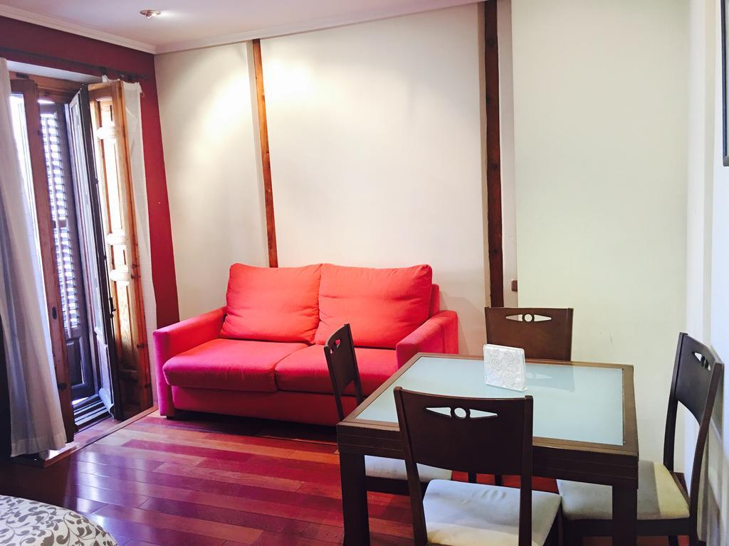 Apartamentos Good Stay Prado Madrid Bagian luar foto