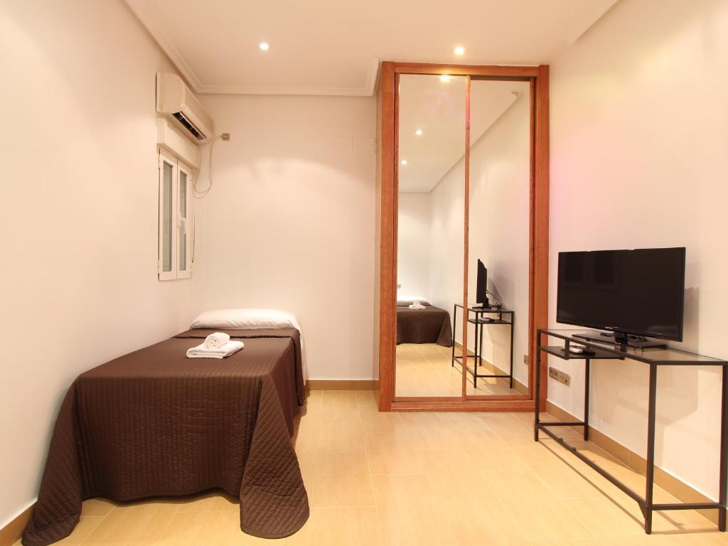 Apartamentos Good Stay Prado Madrid Ruang foto
